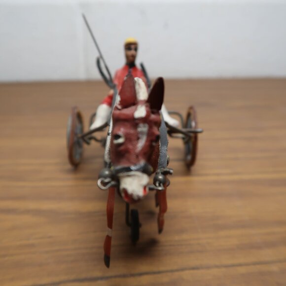 Arabian Tin Harness Racing Wind-Up Toy with Key - Picture 4 of 11
